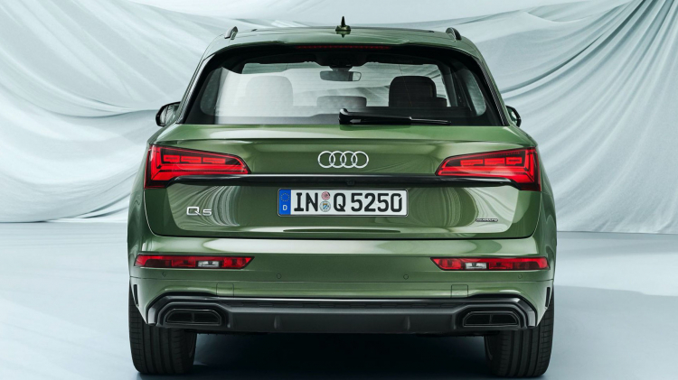 Audi Q5 2021 chính thức xuất hiện: sắc sảo, mạnh mẽ và đầy ấp công nghệ Audi Q5 2021 chính thức xuất hiện: sắc sảo, mạnh mẽ và đầy ấp công nghệ