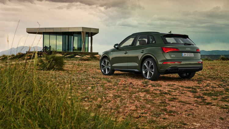 Audi Q5 2021 chính thức xuất hiện: sắc sảo, mạnh mẽ và đầy ấp công nghệ Audi Q5 2021 chính thức xuất hiện: sắc sảo, mạnh mẽ và đầy ấp công nghệ