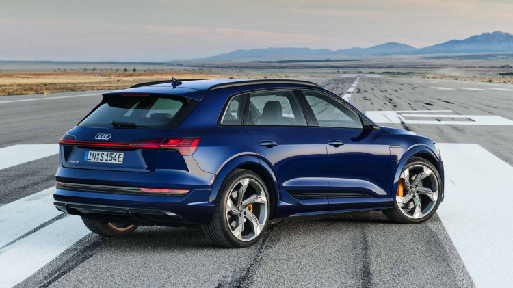 Audi E-tron S và E-tron S Sportback 2021 trình làng: di chuyển 360 km sau 1 lần sạc