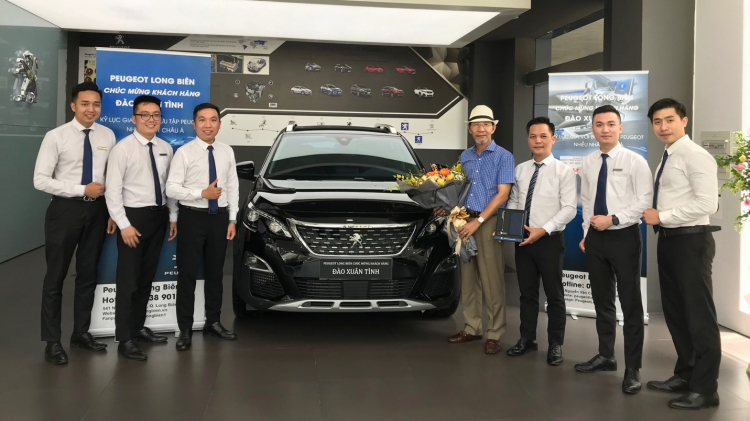 Peugeot Việt Nam bàn giao xe cho kỷ lục gia thế giới Đào Xuân Tình