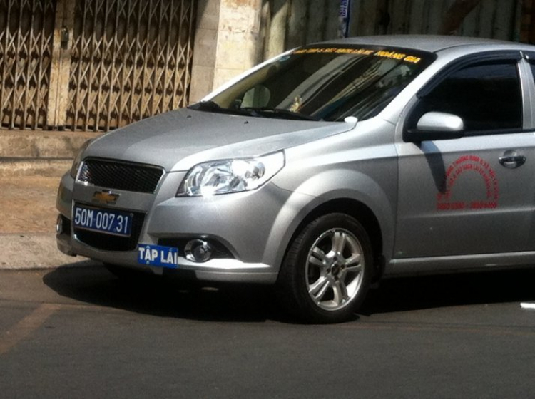 Em bức xúc quá các bác ạ.các bác vào cho em cái ý kiến.