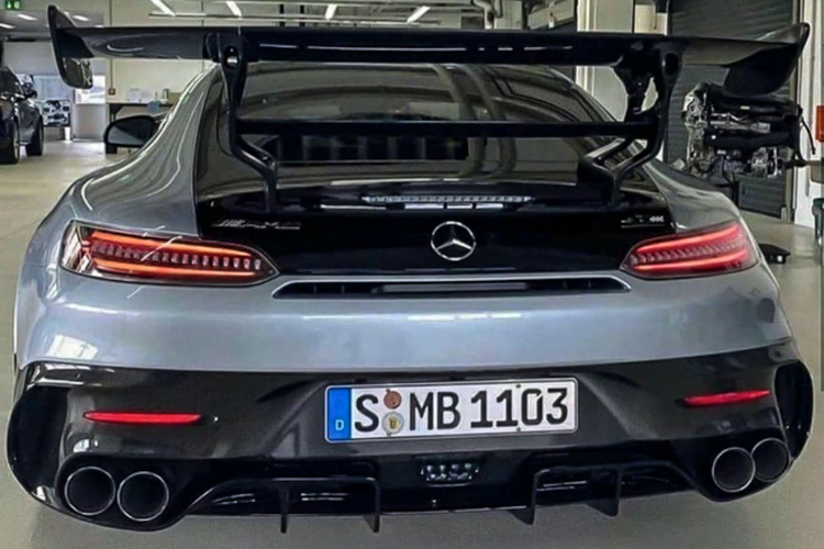 Mercedes-AMG sắp ra mắt GT R Black Series 2021: mảnh ghép cuối cùng của dòng GT R