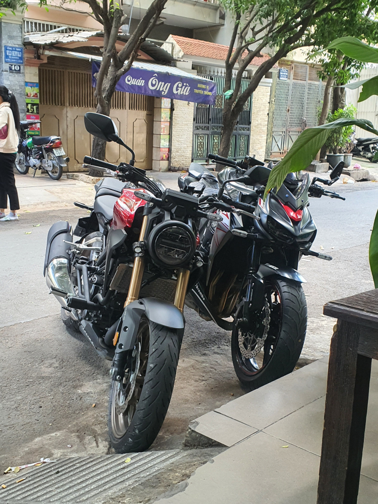 [Góc Motor] Nên chọn Honda CB300R hay CBF190TR?