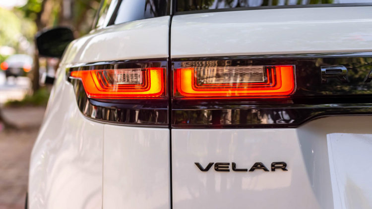 Range Rover Velar đời 2017 rao bán 4,2 tỷ đồng: gợi ý cho người thích SUV sang của Anh chạy lướt