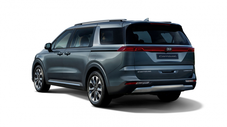 Kia Sedona 2021 lộ diện nội thất như xe sang Mercedes