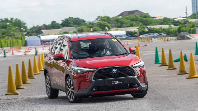 Toyota Corolla Cross bắt đầu nhận đặt cọc tại Việt Nam, giá khởi điểm chưa tới 800 triệu