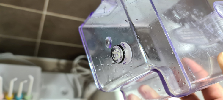 Review máy tăm nước Oralpik xài sướng quá Review máy tăm nước Oralpik xài sướng quá