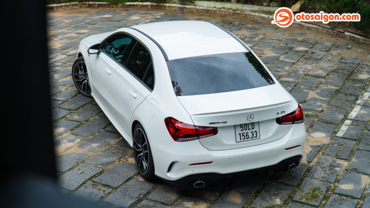 Đánh giá Mercedes-AMG A35 4MATIC: Sedan hiệu năng cao dành cho người trẻ