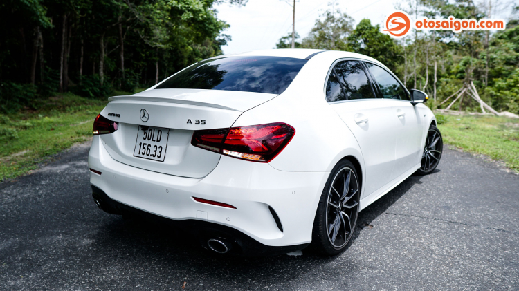 Đánh giá Mercedes-AMG A35 4MATIC: Sedan hiệu năng cao dành cho người trẻ