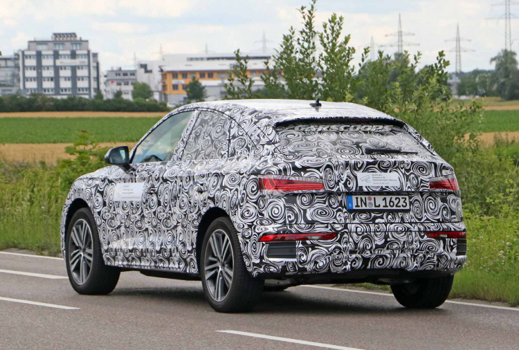 Xem trước Audi Q5 Sportback sắp ra mắt: lời hồi đáp cho BMW X4 và Mercedes GLC Coupe