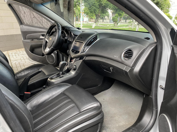 Sử dụng 2 năm, Chevrolet Cruze LTZ đời 2018 bán lại rẻ hơn Vios số sàn