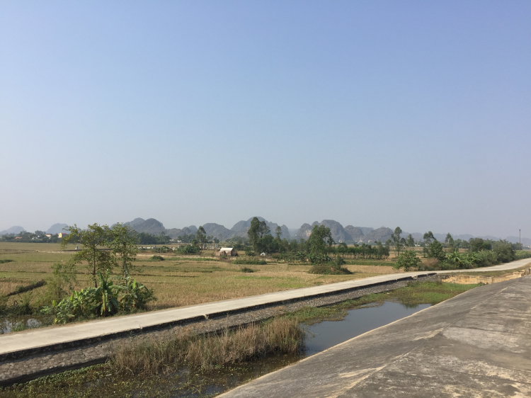 Mấy anh đi đường Trường Sơn bằng xe máy chưa? Mấy anh đi đường Trường Sơn bằng xe máy chưa?