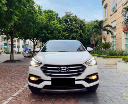 Hyundai-Santafe-CRDi-2WD-2018 (3).png