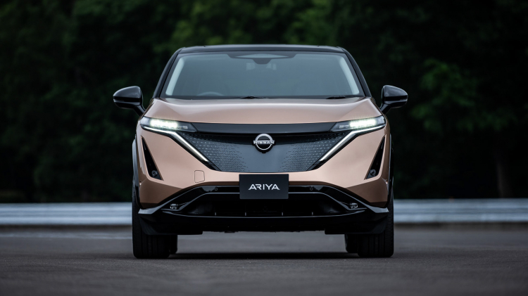 SUV chạy điện đầu tiên của Nissan - Ariya 2020 chính thức ra mắt