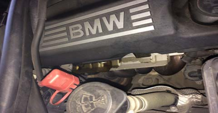 BMW E90 LCI - động cơ chảy nhớt