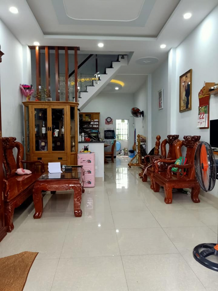 Tầm 2 tỷ-2.3 tỷ có mua được nhà nào ở quận trong thành phố không ạ? Tầm 2 tỷ-2.3 tỷ có mua được nhà nào ở quận trong thành phố không ạ?