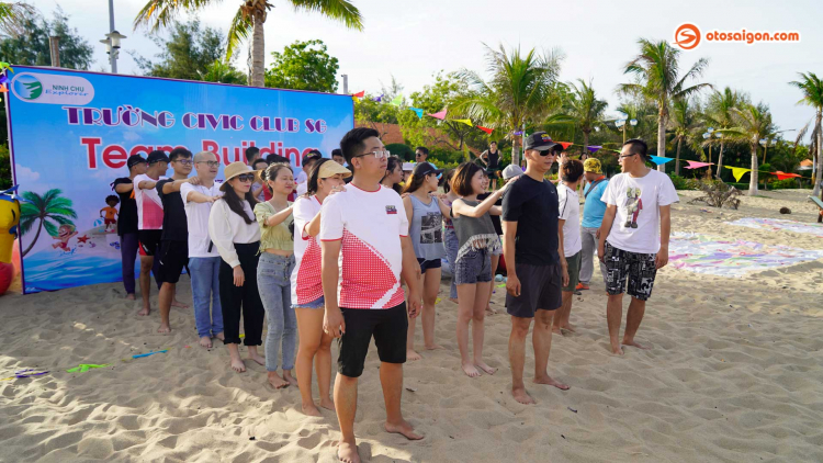 Civic Club SG vượt 400km về đảo Bình Hưng trong chuyến offline từ thiện