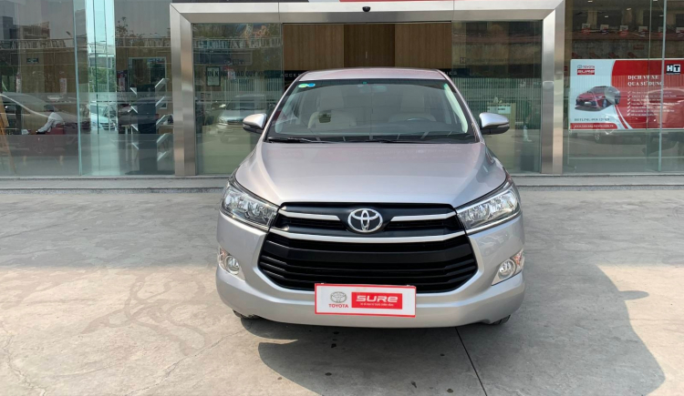 TOYOTA INNOVA E 2017