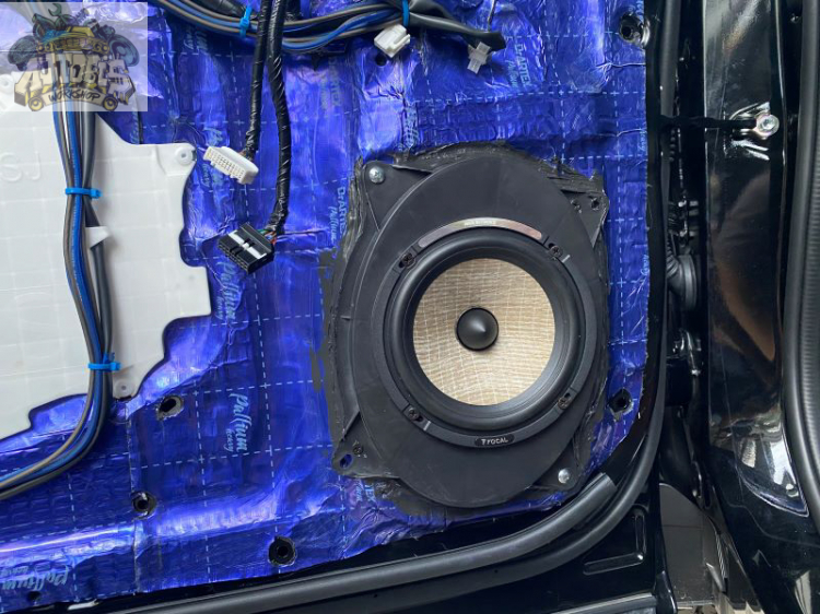 Độ âm thanh cho Subaru Forester GT với thương hiệu loa Focal