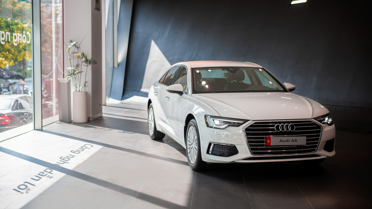 Cận cảnh Audi A6 2020 sắp đến tay khách hàng Việt: Đối trọng của Mercedes E-Class Cận cảnh Audi A6 2020 sắp đến tay khách hàng Việt: Đối trọng của Mercedes E-Class