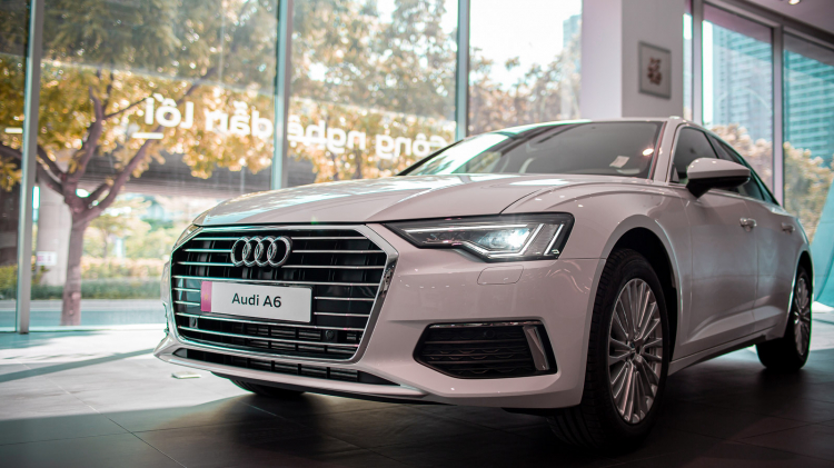 Cận cảnh Audi A6 2020 sắp đến tay khách hàng Việt: Đối trọng của Mercedes E-Class Cận cảnh Audi A6 2020 sắp đến tay khách hàng Việt: Đối trọng của Mercedes E-Class