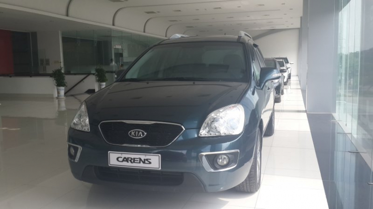 nhờ tư vấn mua xe innova 2009-2010