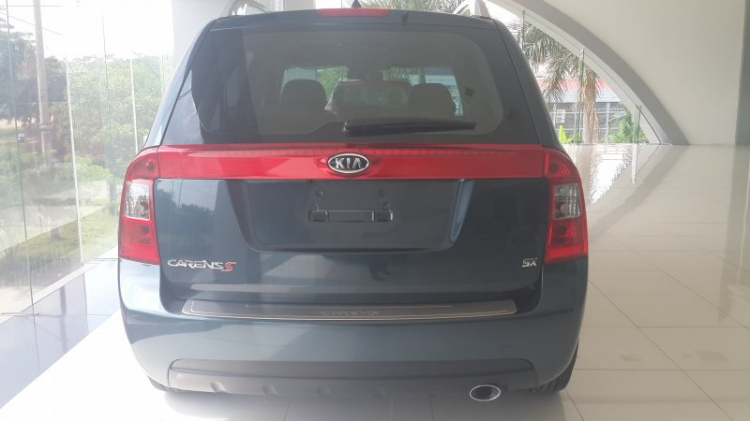 nhờ tư vấn mua xe innova 2009-2010