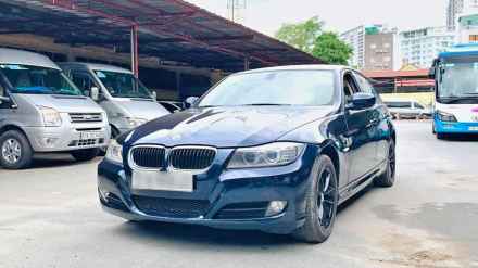 BMW 320i.jpg