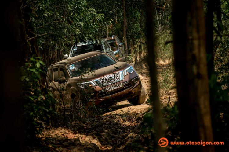 Em tự đánh giá Nissan Terra V - E - S: Ưu và nhược điểm Em tự đánh giá Nissan Terra V - E - S: Ưu và nhược điểm