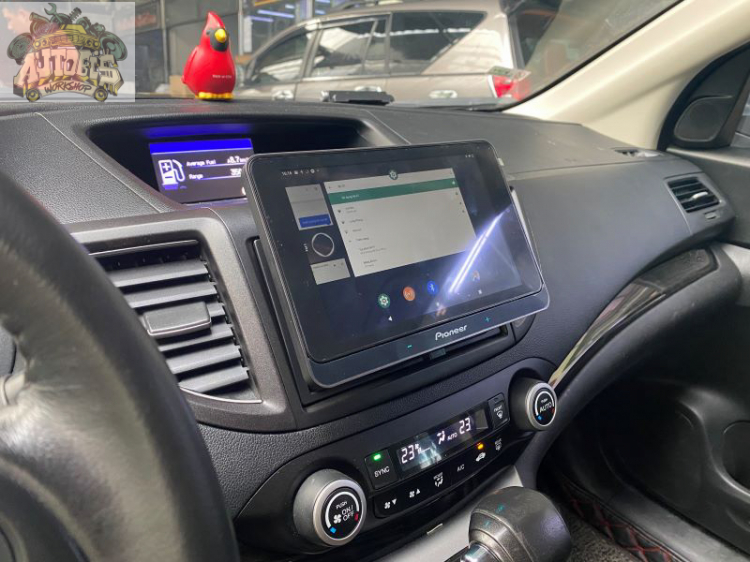 Màn hình chạy Android của Pioneer gắn cho Honda CRV