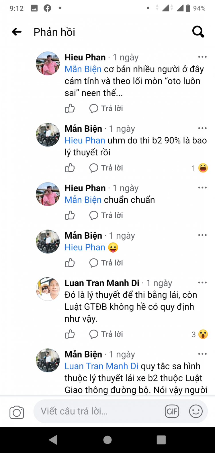 Xe hơi và xe máy va chạm ngay ngã tư: Ai Đúng Ai Sai ?