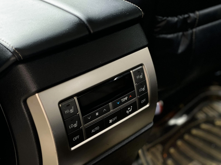 Gần 5 năm sử dụng, Lexus GX 460 vẫn rao bán lại ngót nghét 4 tỷ đồng Gần 5 năm sử dụng, Lexus GX 460 vẫn rao bán lại ngót nghét 4 tỷ đồng