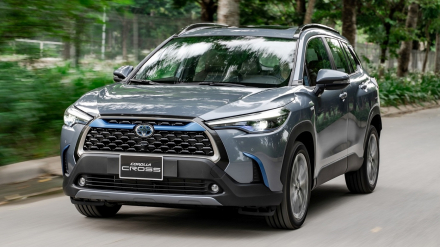 Ngoại thất Corolla Cross 1.8HV (2).JPG