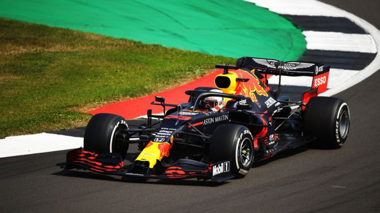 Red Bull vượt mặt Mercedes tại vòng 2 Silverstone