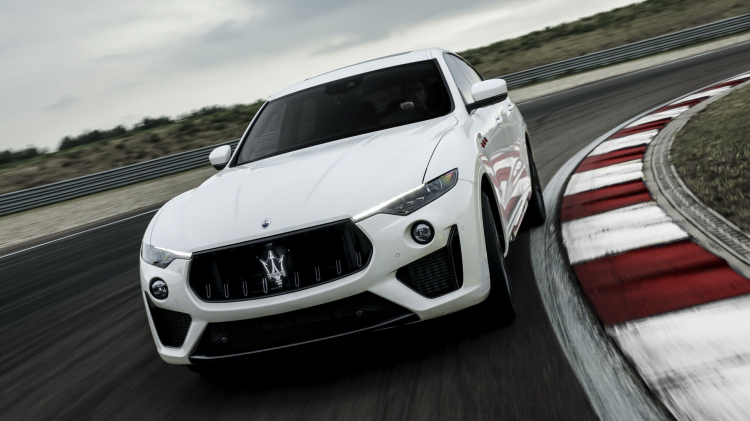 Maserati Ghibli Trofeo và Quattroporte Trofeo chính thức lộ diện: vẫn lắp động cơ V8 của Ferrari