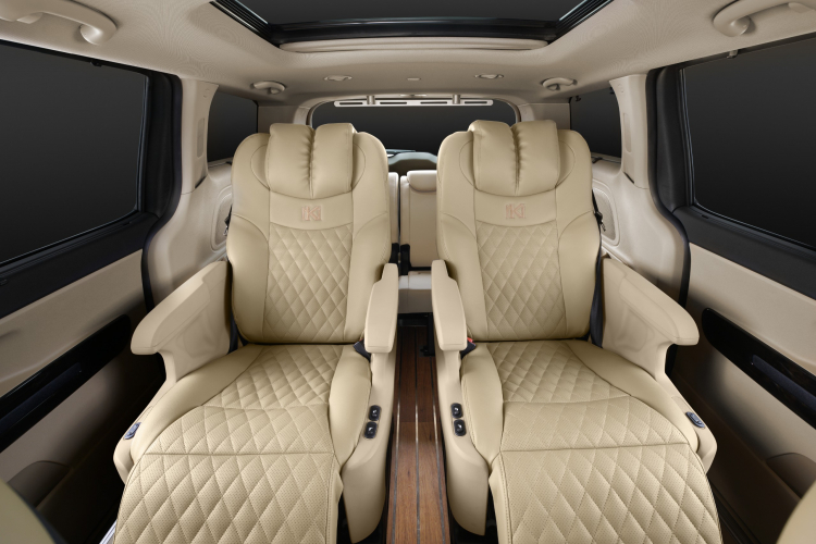 Noble Klasse - Sedona 4 chỗ cực hot Noble Klasse - Sedona 4 chỗ cực hot