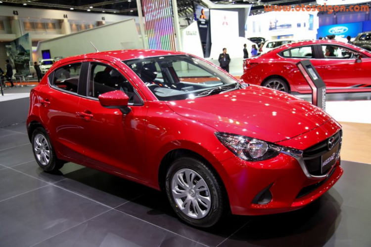 Cận cảnh Mazda2 động cơ xăng Skyactiv tại Thái Lan