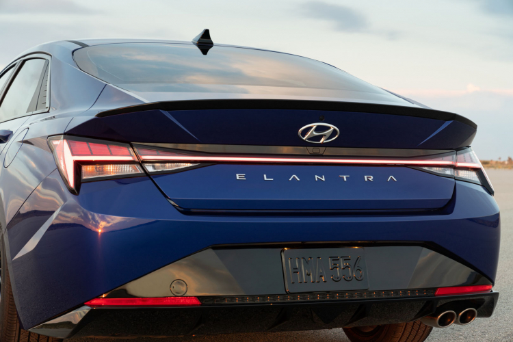Hyundai Elantra N Line 2021 lộ diện: trang bị động cơ 1.6 mạnh 201 mã lực