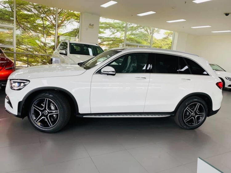 Đổ xô đi mua Mercedes Benz GLC300 vì tiết kiệm được 110 triệu trong tháng 8 - Giảm tiền mặt+ Bảo hiểm+ Phụ Kiện- Liên hệ 0906392961