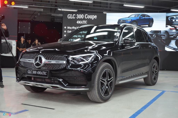 Đổ xô đi mua Mercedes Benz GLC300 vì tiết kiệm được 110 triệu trong tháng 8 - Giảm tiền mặt+ Bảo hiểm+ Phụ Kiện- Liên hệ 0906392961