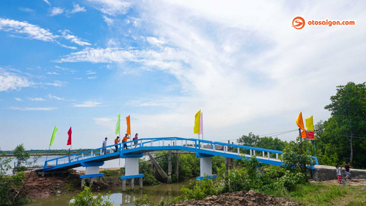 Ford Fan Club tài trợ xây dựng cầu tại tỉnh Bến Tre
