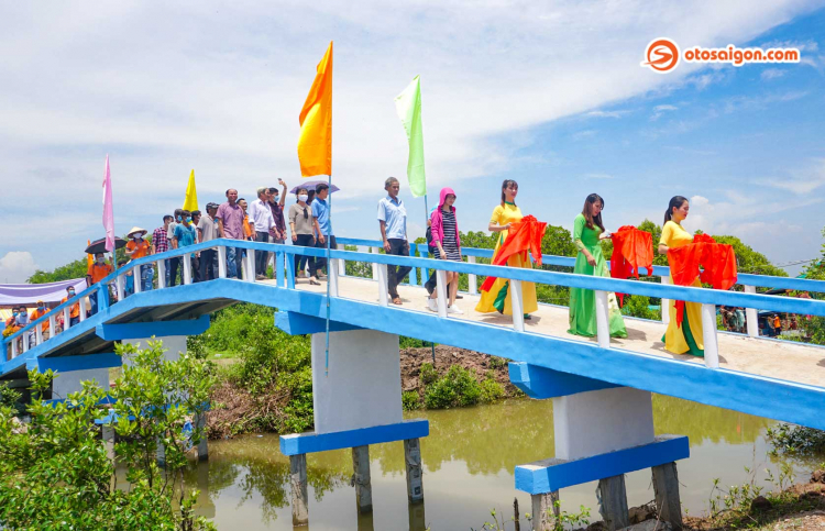 Ford Fan Club tài trợ xây dựng cầu tại tỉnh Bến Tre