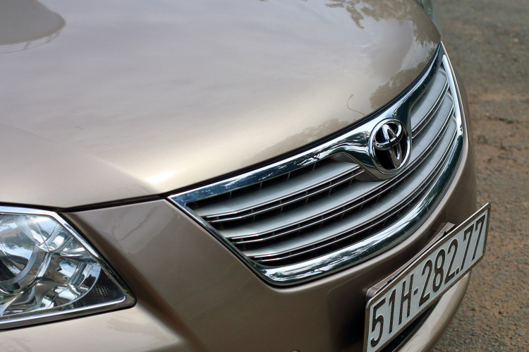 Toyota Camry 3.5Q: Biểu tượng xe "nhà giàu" một thời tại Việt Nam giờ có giá ngang sedan cỡ B Toyota Camry 3.5Q: Biểu tượng xe "nhà giàu" một thời tại Việt Nam giờ có giá ngang sedan cỡ B