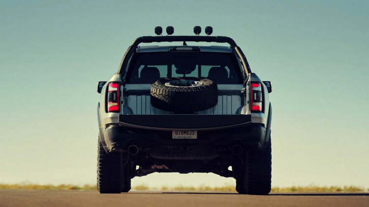 Ram 1500 TRX 2021: Bán tải 700 mã lực quyết tâm thách thức F-150 Raptor Ram 1500 TRX 2021: Bán tải 700 mã lực quyết tâm thách thức F-150 Raptor