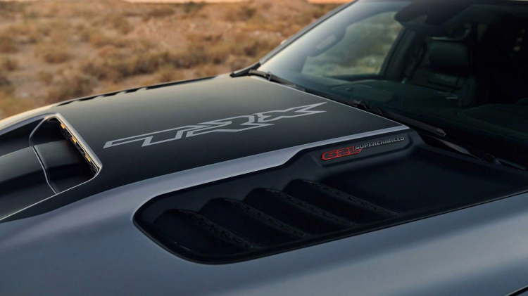 Ram 1500 TRX 2021: Bán tải 700 mã lực quyết tâm thách thức F-150 Raptor Ram 1500 TRX 2021: Bán tải 700 mã lực quyết tâm thách thức F-150 Raptor