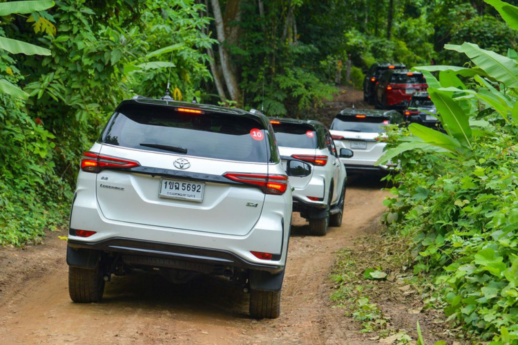 Toyota Fortuner 2021 tại Việt Nam sẽ có phiên bản mạnh hơn 200 mã lực, bán ra ngay tháng sau