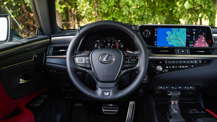 Lexus ES 2021 ra mắt, lần đầu trang bị AWD