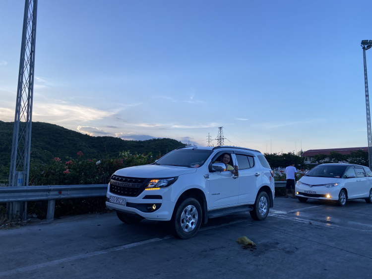 Hành trình dài 2200km cùng team Previa và buổi chiều hoàng hôn trên Phá Tam Giang - nơi xứ Huế