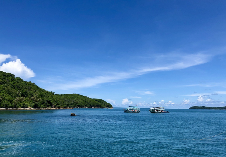 Từ Hè sớm 2020: “Gió như Phan - Nắng như Rang” đến Hè chính 2020: "Maldives của Việt Nam" Từ Hè sớm 2020: “Gió như Phan - Nắng như Rang” đến Hè chính 2020: "Maldives của Việt Nam"