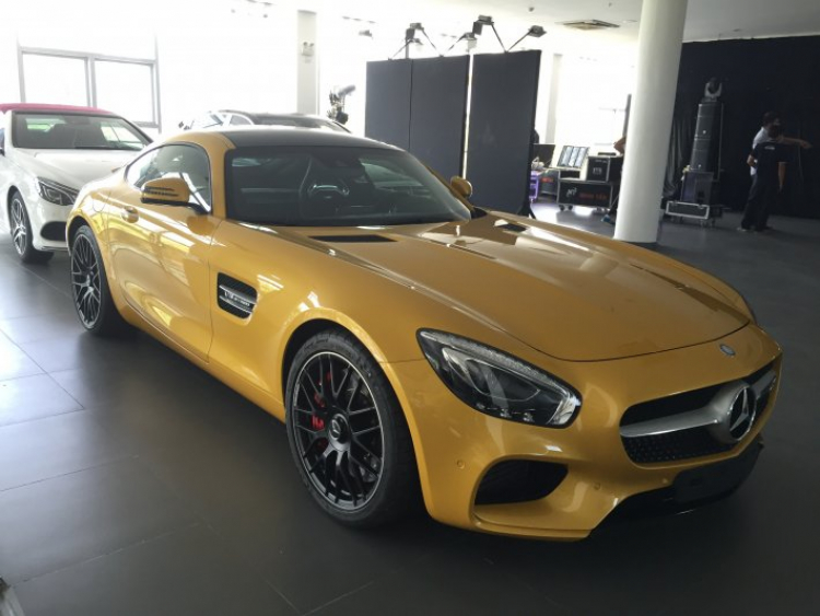 Chiêm ngưỡng siêu xe GTS AMG